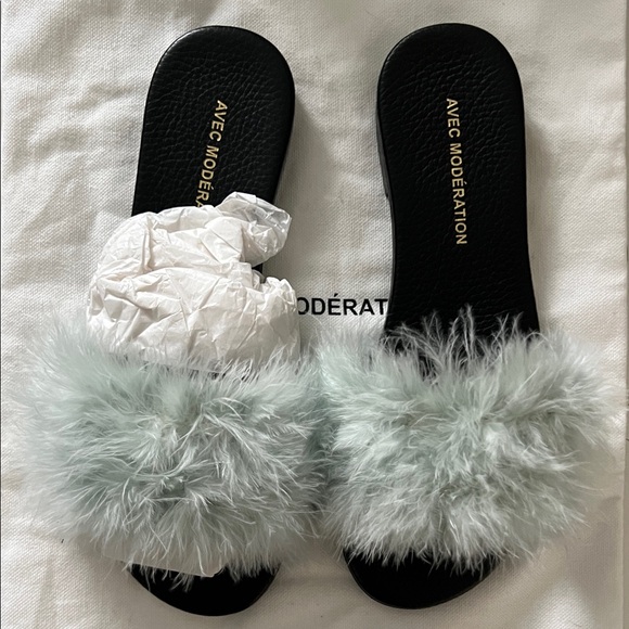 Luxury Feather Slide Sandals Light Blue Made in Italy NWT Size 36 (Women’s 5) - Picture 3 of 6